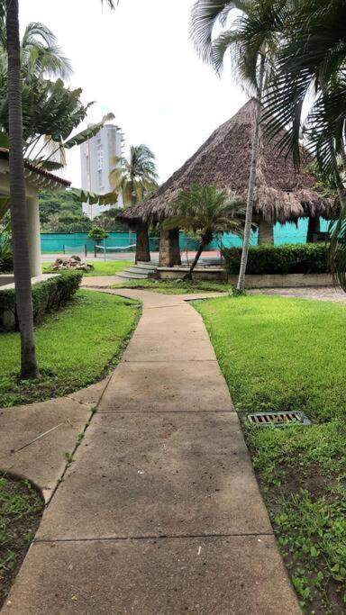 Hermoso Apartamento En Manzanillo Con Alberca Y Cancha De Tenis, Ideal Para Relajarse Y Disfrutar De Una Escapada Tranquila En El Paraiso Tropical Eksteriør billede