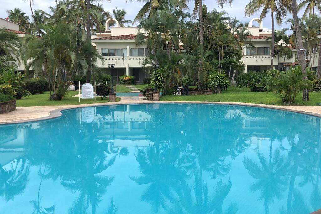 Hermoso Apartamento En Manzanillo Con Alberca Y Cancha De Tenis, Ideal Para Relajarse Y Disfrutar De Una Escapada Tranquila En El Paraiso Tropical Eksteriør billede