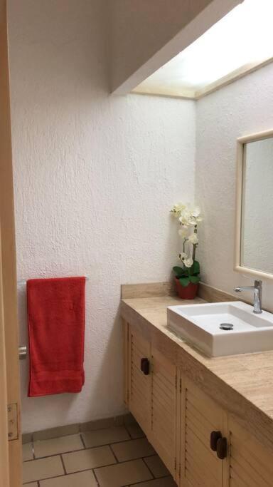 Hermoso Apartamento En Manzanillo Con Alberca Y Cancha De Tenis, Ideal Para Relajarse Y Disfrutar De Una Escapada Tranquila En El Paraiso Tropical Eksteriør billede