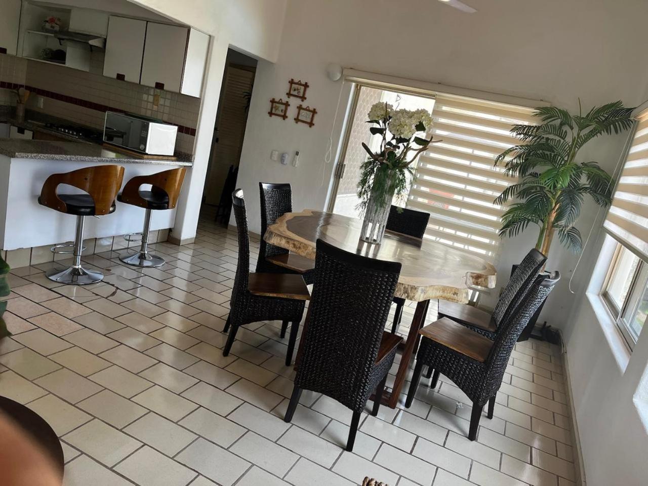 Hermoso Apartamento En Manzanillo Con Alberca Y Cancha De Tenis, Ideal Para Relajarse Y Disfrutar De Una Escapada Tranquila En El Paraiso Tropical Eksteriør billede